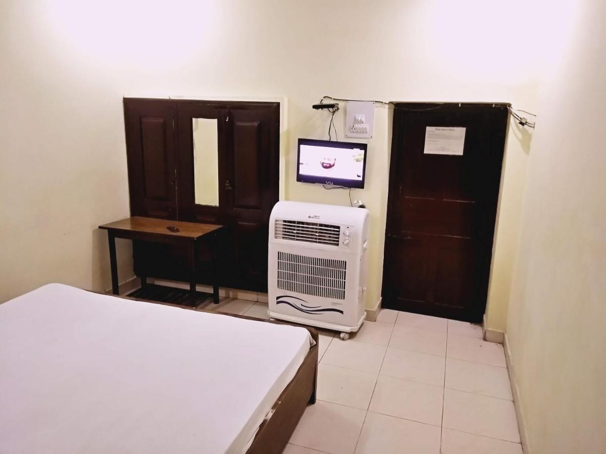 Guest house Roop *